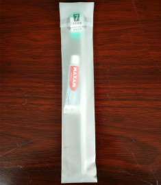 酒店一次性牙刷，深圳蒂安娜，易耗品专业生产厂家，品种齐全 应有尽有