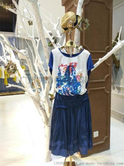 衣之庄园品牌女装折扣批发，衣之庄园品牌女装库存批发，衣之庄园品牌女装折扣店
