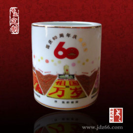 陶瓷笔筒厂家，书房摆件笔筒装饰，案头笔筒订做