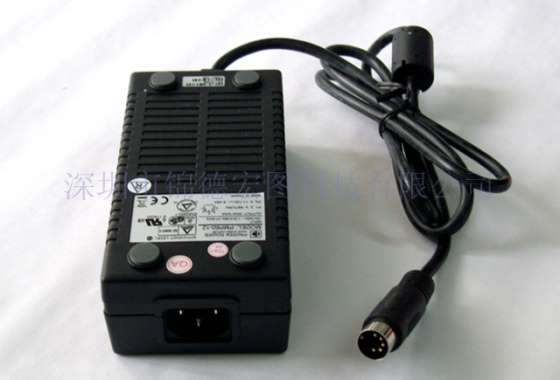 12V/7.5A，90W医疗电源适配器，通过了UL,CE等60601-1-2认证