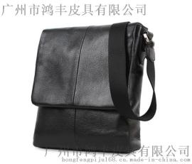 包盖式斜挎包定做|鸿丰皮具高档男包工厂|真皮包生产厂家