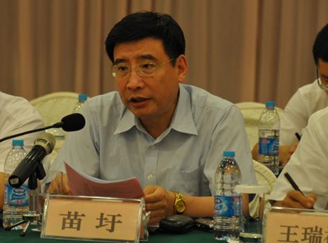 苗圩：建设汽车强国五方面入手 