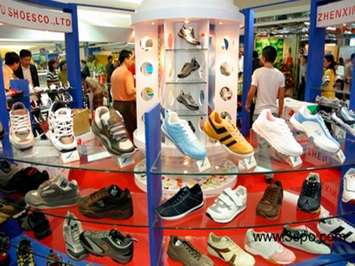 2011中国运动鞋服行业发展趋势分析 