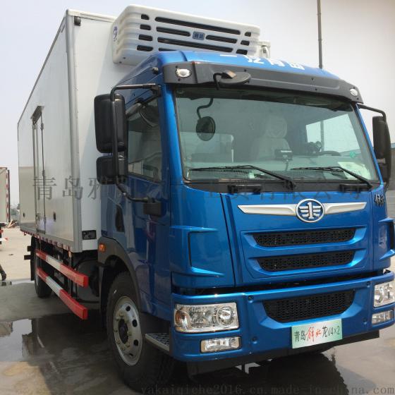 解放龙V6.8米冷藏车  前二后四180马力冷藏车