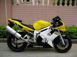跑车雅马哈YZF-R6