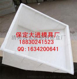 路肩板模具为什么是梯形的