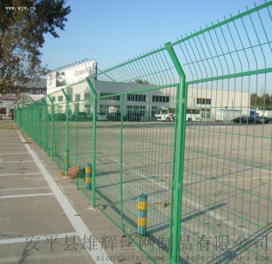生产定做高速公路护栏网框架护栏网隔离栅
