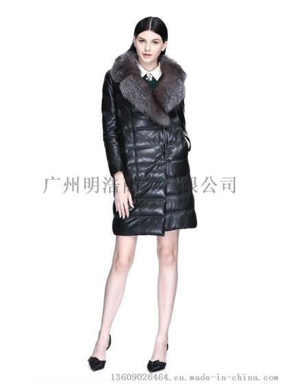 国内品牌羽绒服 品牌女装折扣店哪家好 品牌剪标