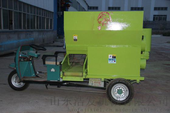供应质量有保障撒料车 奶牛撒料车