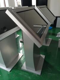 吴中区金鸡商业广场大厅50寸触摸查询机厂家定制加工软件独立研发红外触摸10点反应灵敏维护率低