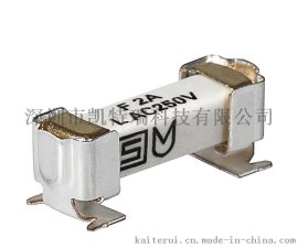节约空间的超小型保险丝和保险丝座组合 UMK 250