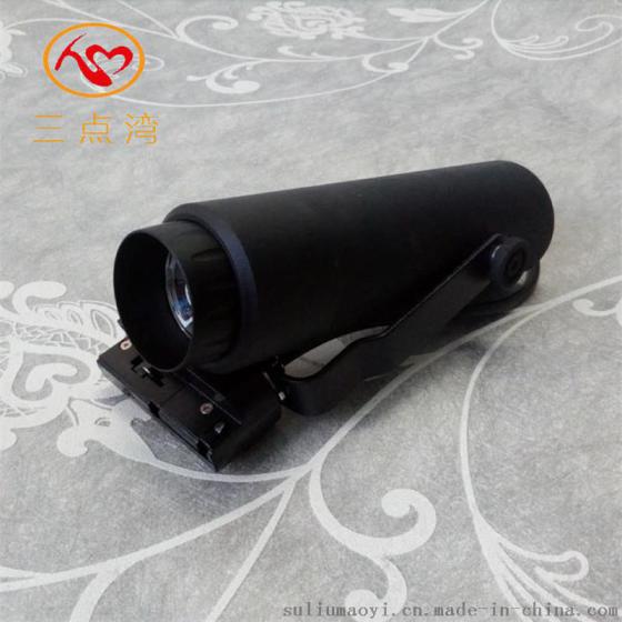 调焦距轨道灯品牌推荐使用三点湾导轨灯调焦距功能