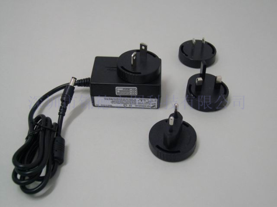 9V/1.67A，15W医疗电源适配器，通过了UL,CE等60601-1-2认证