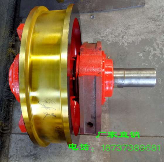 φ400x120单边主动车轮 轴承7520 锻钢轮子